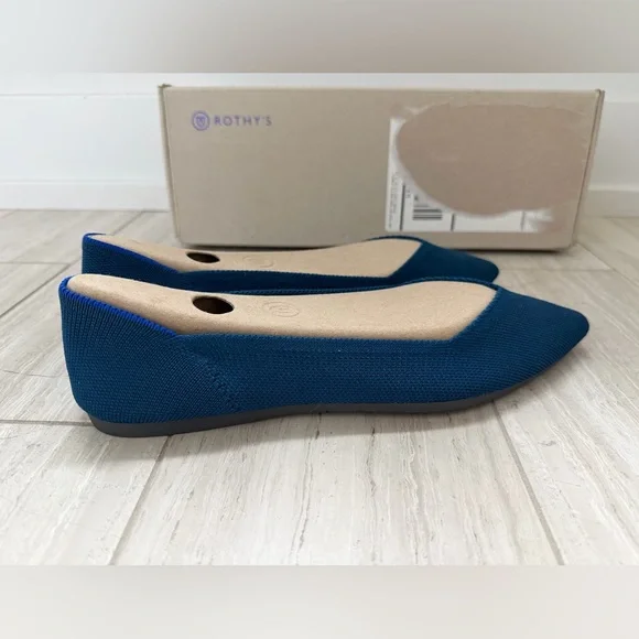 Rothy's Point Flats in Poseidon Blue, size 8.5 - Picture 4 of 7